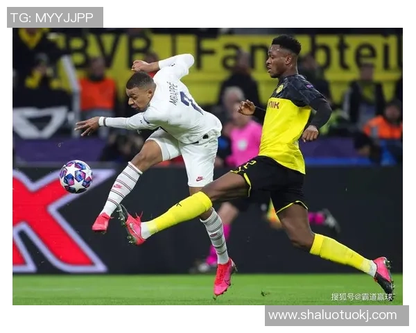 曼联与巴黎圣日耳曼欧冠对决精彩视频回顾与分析